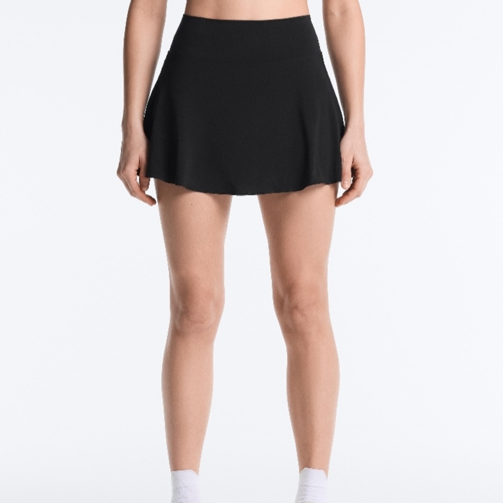 OYSHO High-Waist Black Skater Skirt‎ with Flared Circle Hem